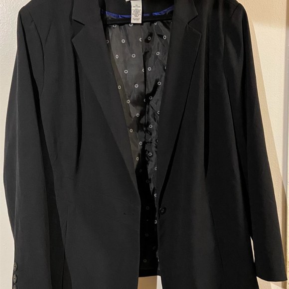 Gray Pant Suit Catherines Size 28 $170 (OBO) - Picture 4 of 4